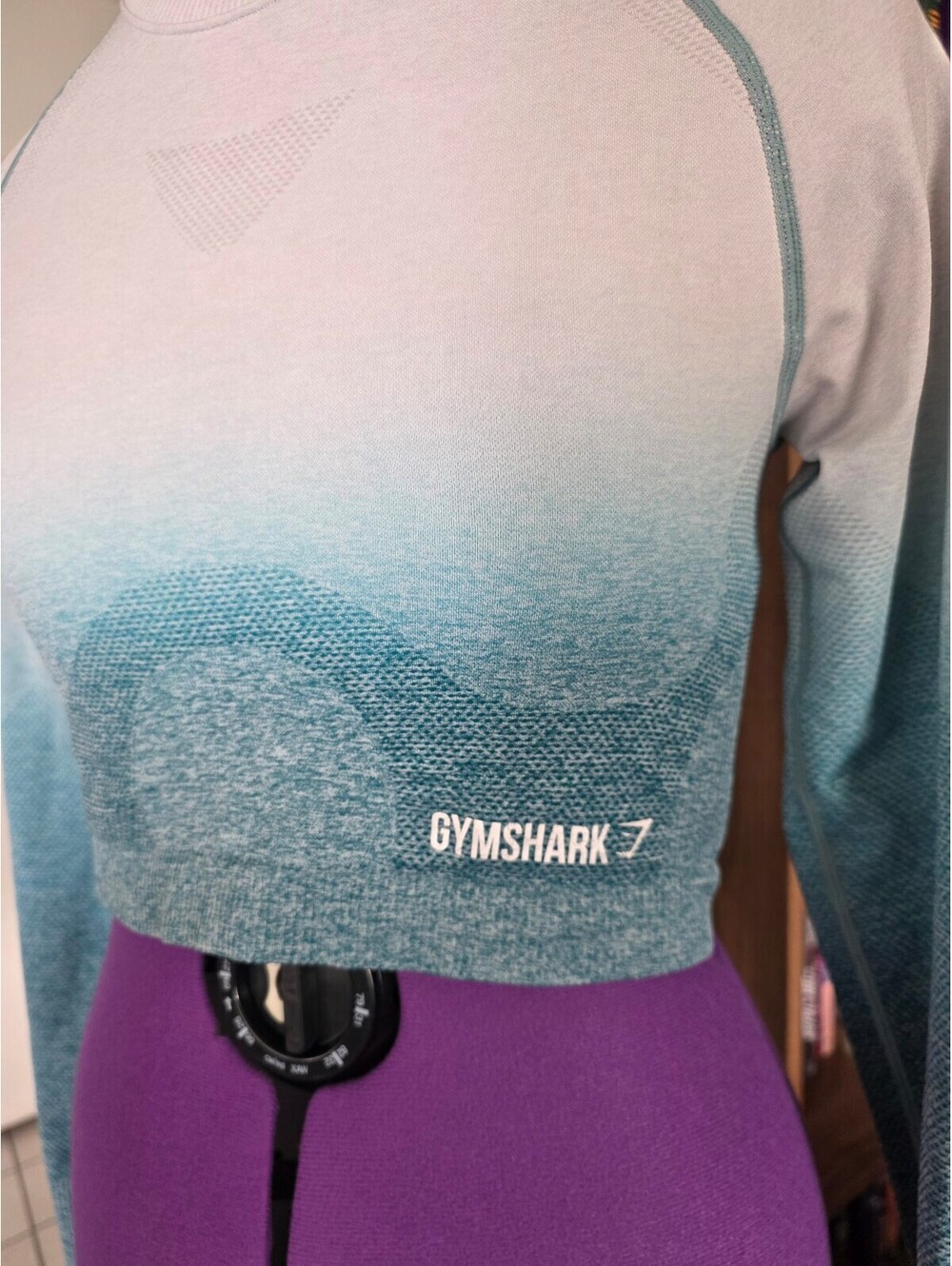 Gymshark cropped long sleeve workout top teal ombre size Medium - Picture 2 of 4